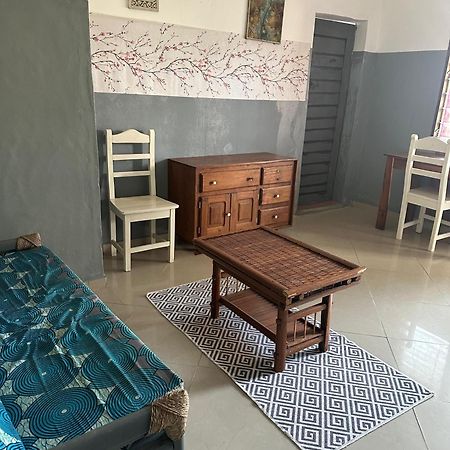 La Guesthouse Etoile โกโตนู ภายนอก รูปภาพ